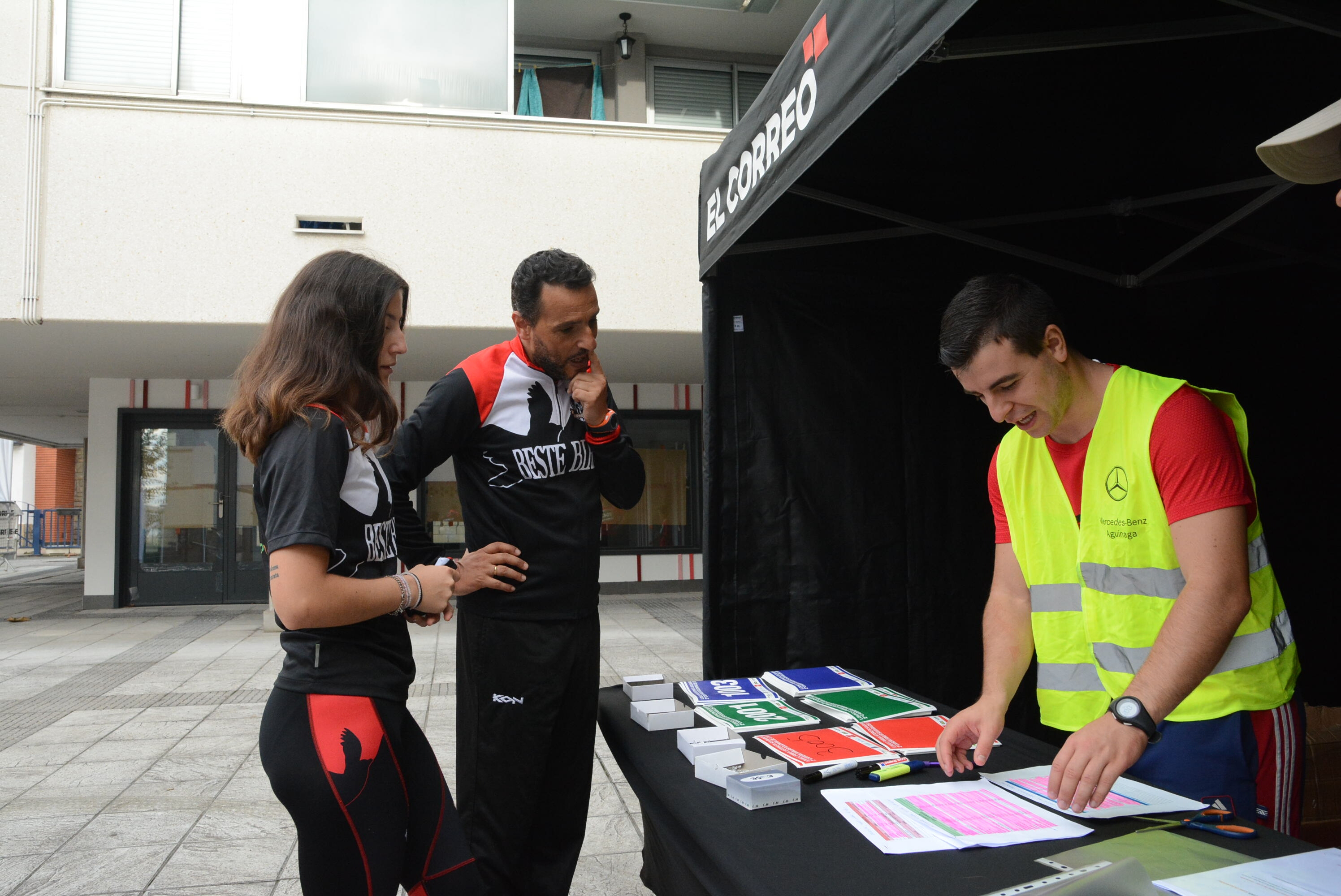Foto 1 de la Carrera Familiar Solidaria de Loiu 2023